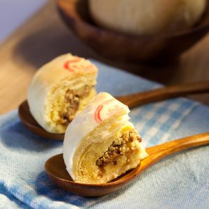 【Ruby Red】Pork Mung Bean Traditional Mooncake 12 pcs Gift Box